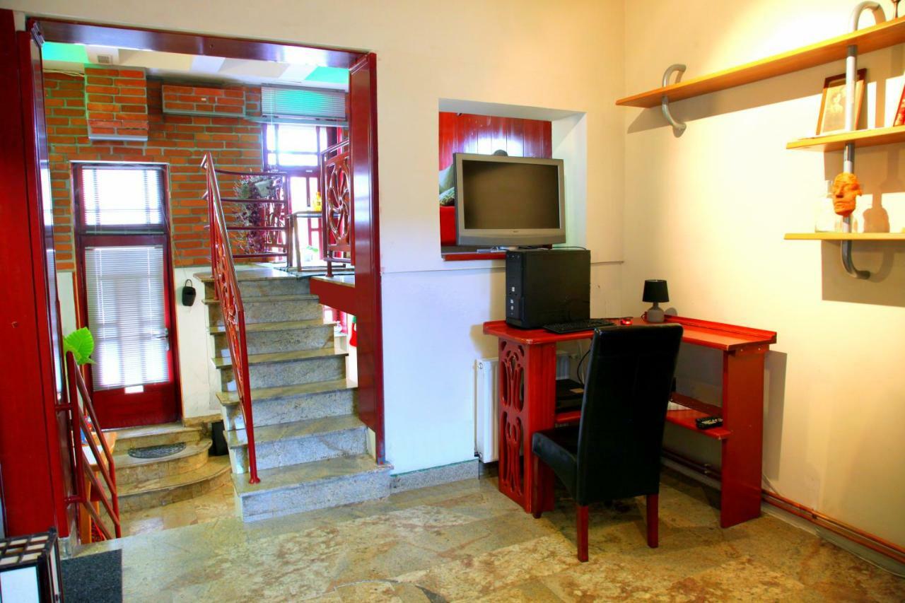 Studio Apartman - Park - أوسييك المظهر الخارجي الصورة